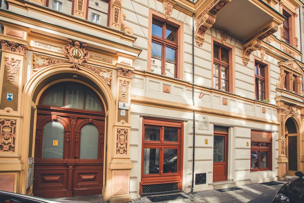 Best Studio Вроцлав Экстерьер фото